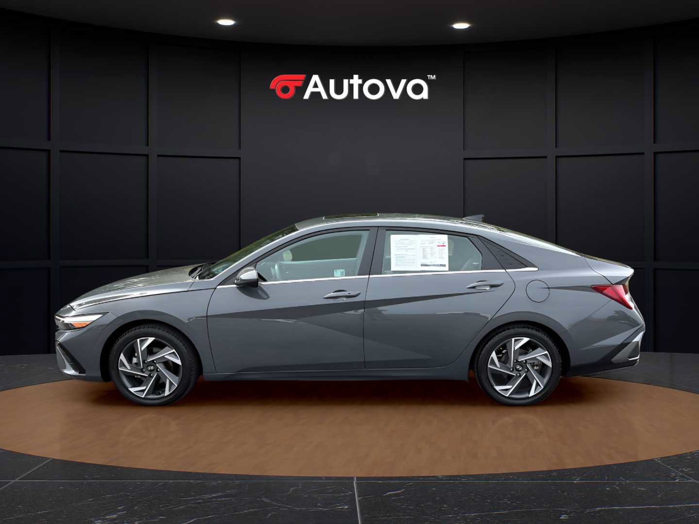Used 2025 Hyundai Elantra SEL FWD image 2