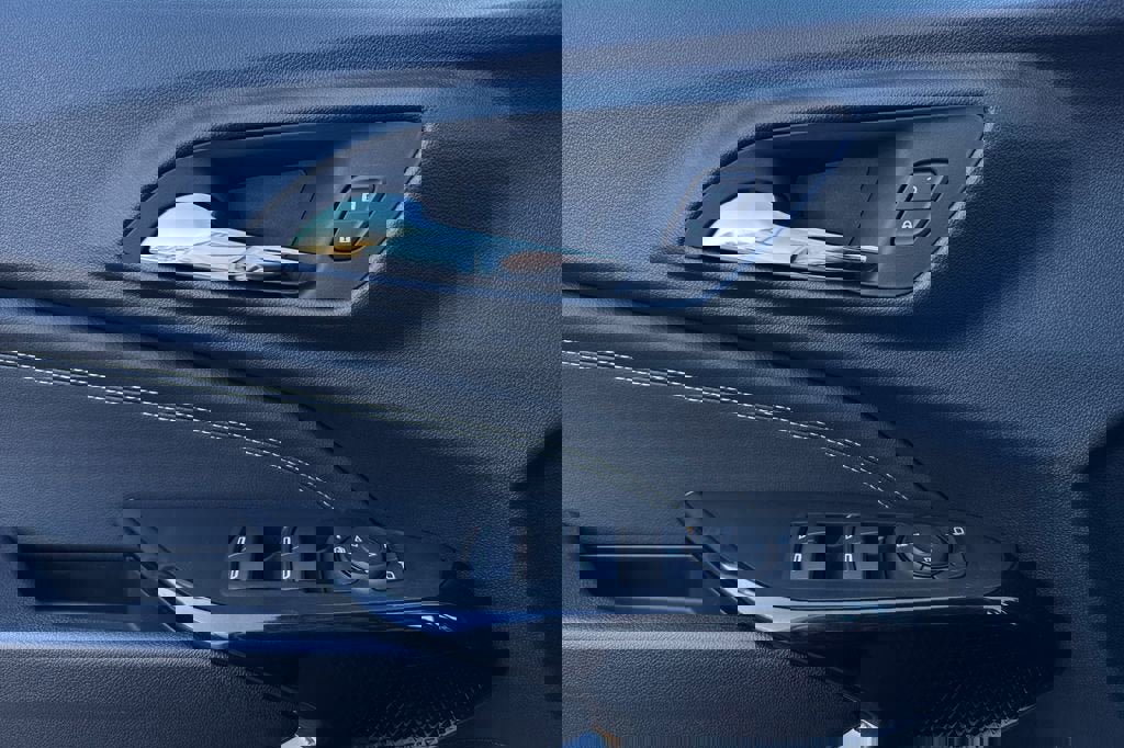 New 2026 Chevrolet Trax LT w/ Sunroof Package image 11