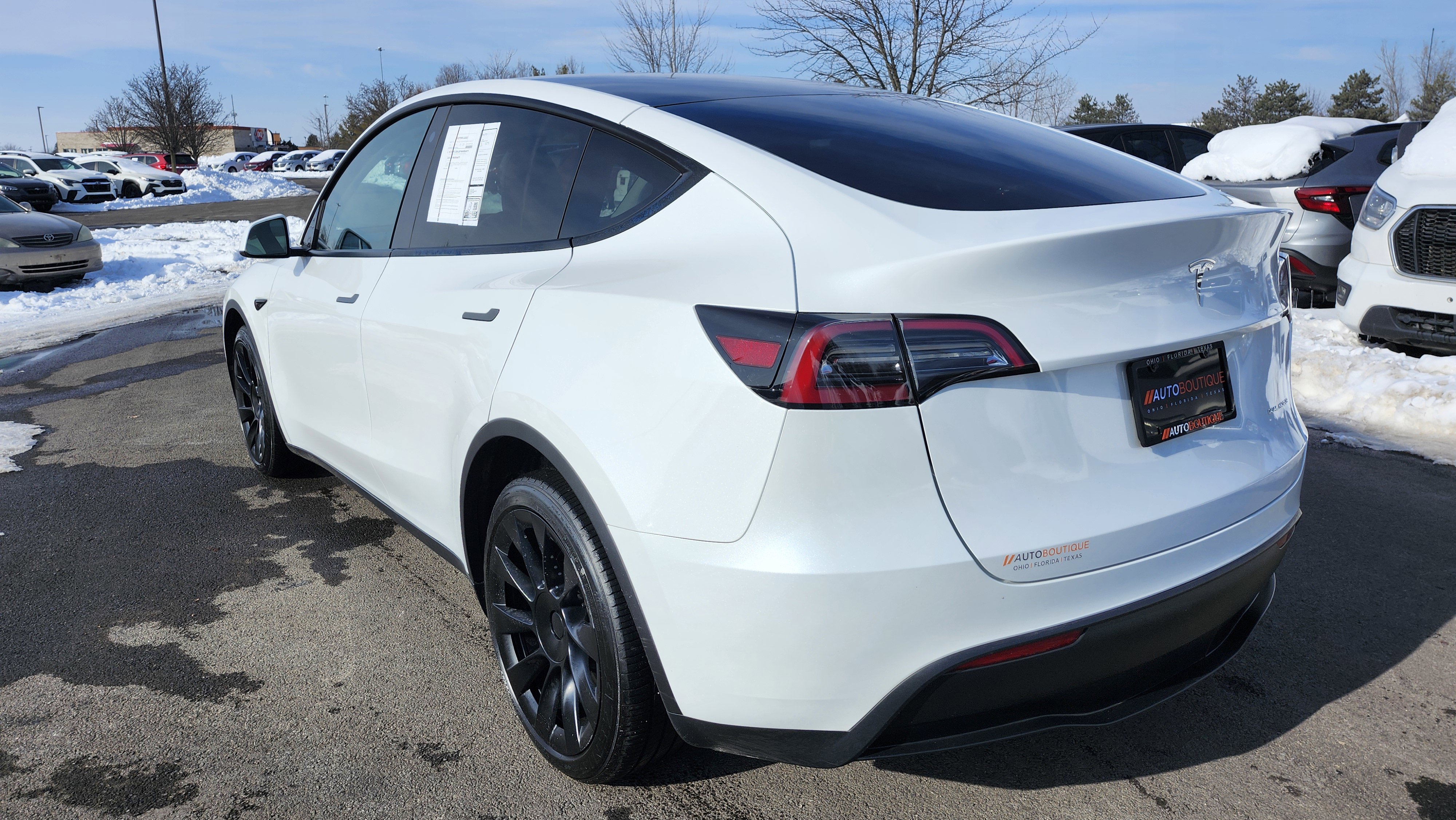 Used 2023 Tesla Model Y Long Range image 14