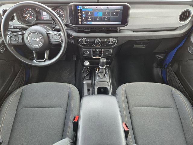 Certified 2025 Jeep Gladiator Sport AWD/4WD image 26