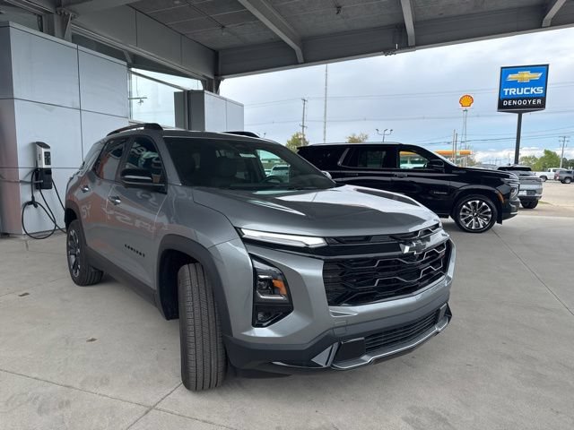 New 2026 Chevrolet Equinox RS w/ Convenience Package III AWD/4WD image 3