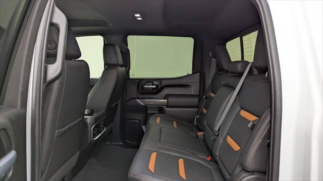 Used 2021 GMC Sierra 1500 AT4 w/ AT4 Value Package AWD/4WD image 17
