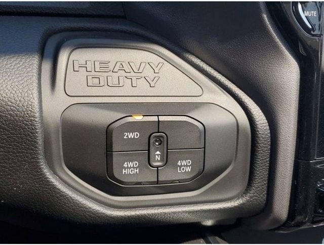New 2026 RAM 2500 Laramie AWD/4WD image 25