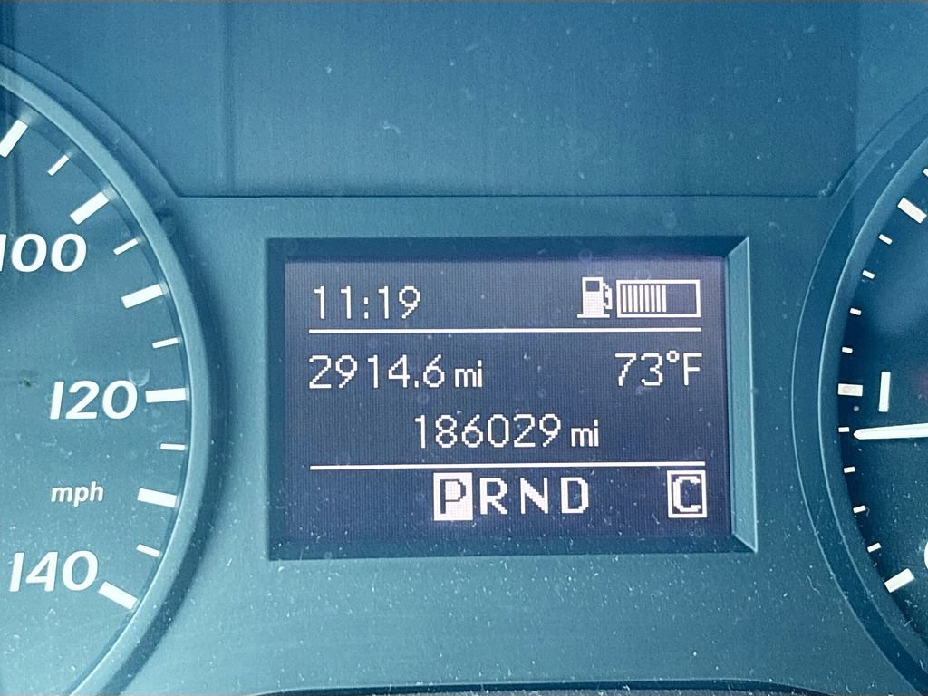 Used 2018 Mercedes-Benz Metris Passenger image 26