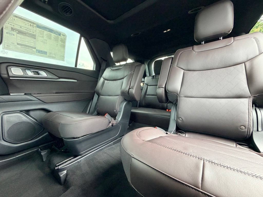 New 2026 Ford Explorer Platinum RWD image 11