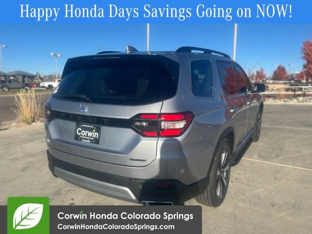 New 2025 Honda Pilot Touring image 10