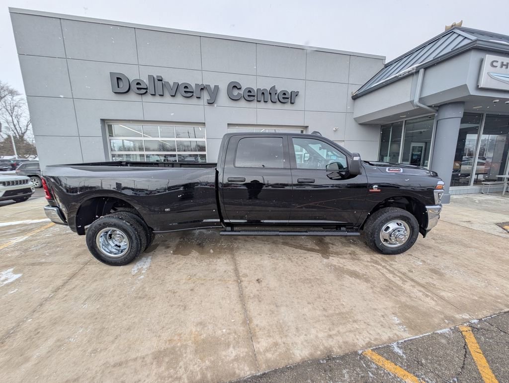 New 2026 RAM 3500 Tradesman image 5