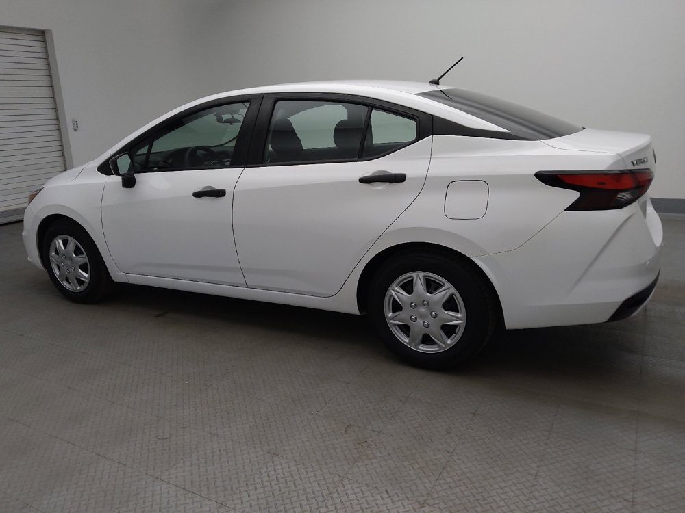 Used 2022 Nissan Versa S FWD image 3