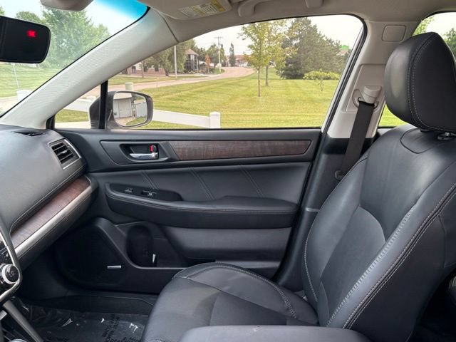 Used 2019 Subaru Outback 3.6R Limited AWD/4WD image 15