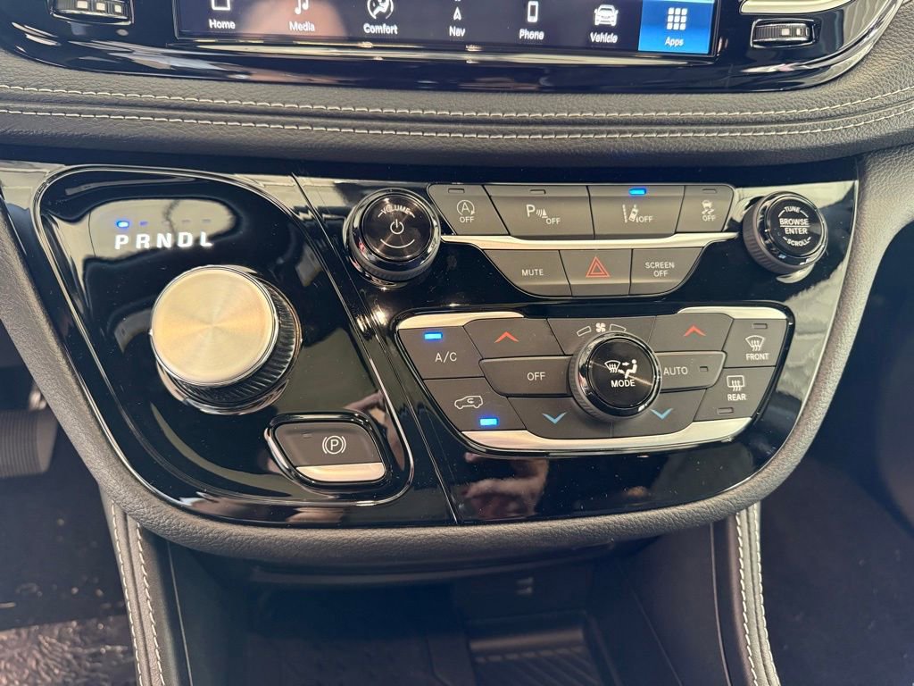 New 2026 Chrysler Pacifica Limited w/ S Appearance Package image 23