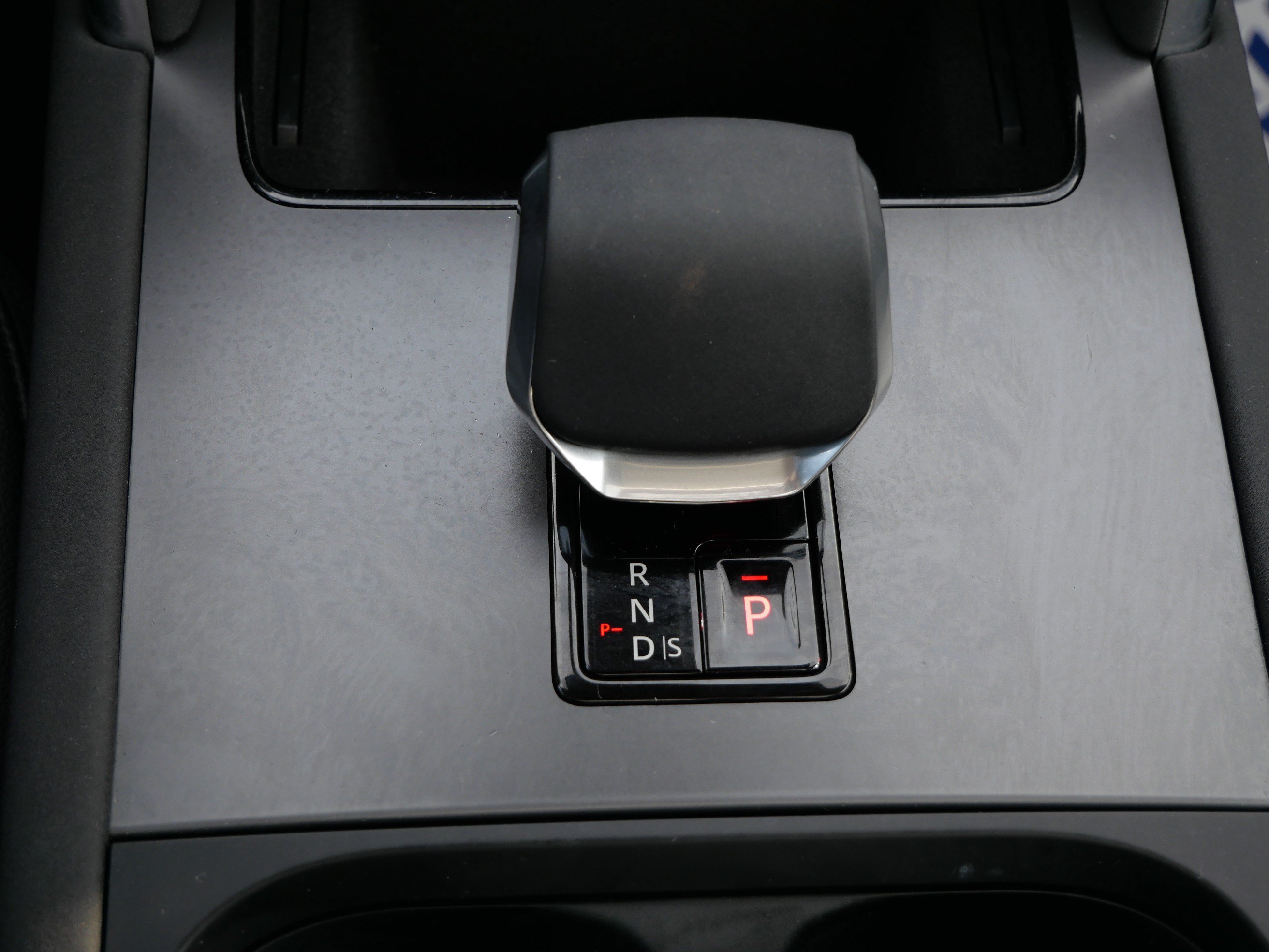 Used 2025 Land Rover Discovery Sport S AWD/4WD image 20