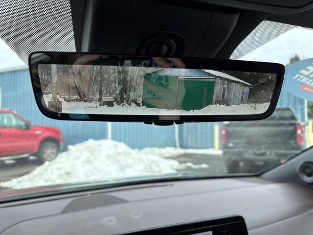 Used 2023 Toyota Sienna Platinum image 16