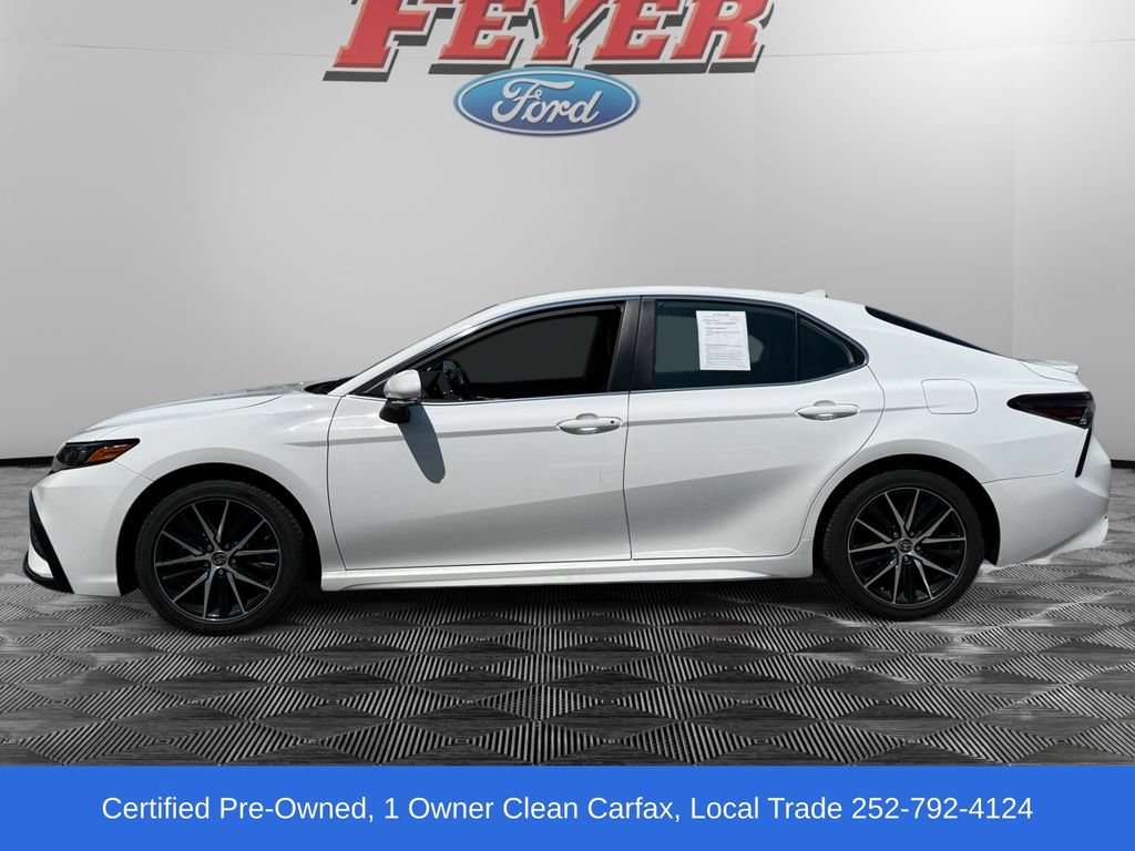 Used 2023 Toyota Camry SE FWD image 2