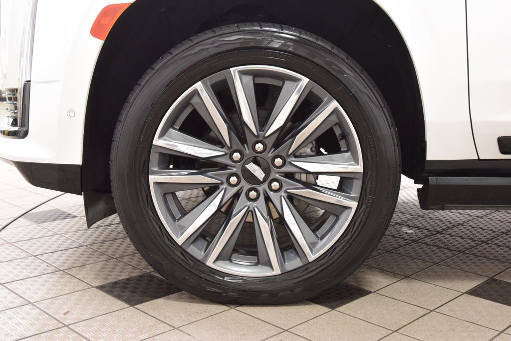 Used 2023 Cadillac Escalade ESV Sport Platinum w/ Heavy-Duty Trailer Package AWD/4WD image 29