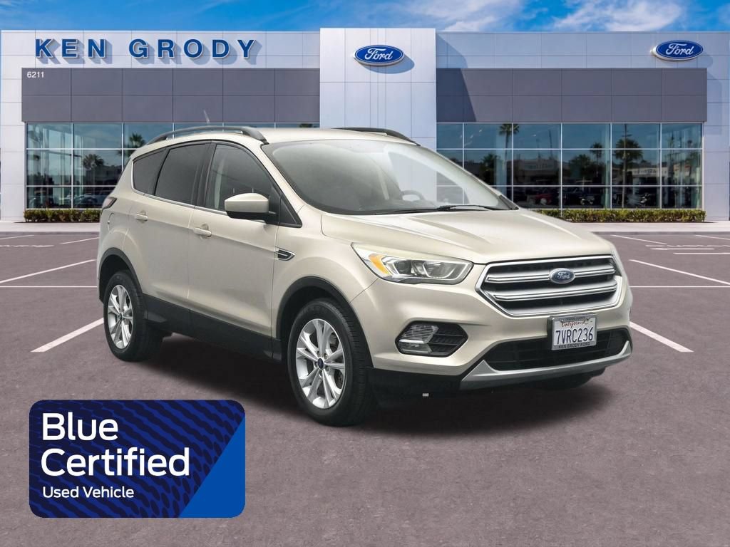 Certified 2017 Ford Escape SE w/ Equipment Group 201A FWD 360° Tour