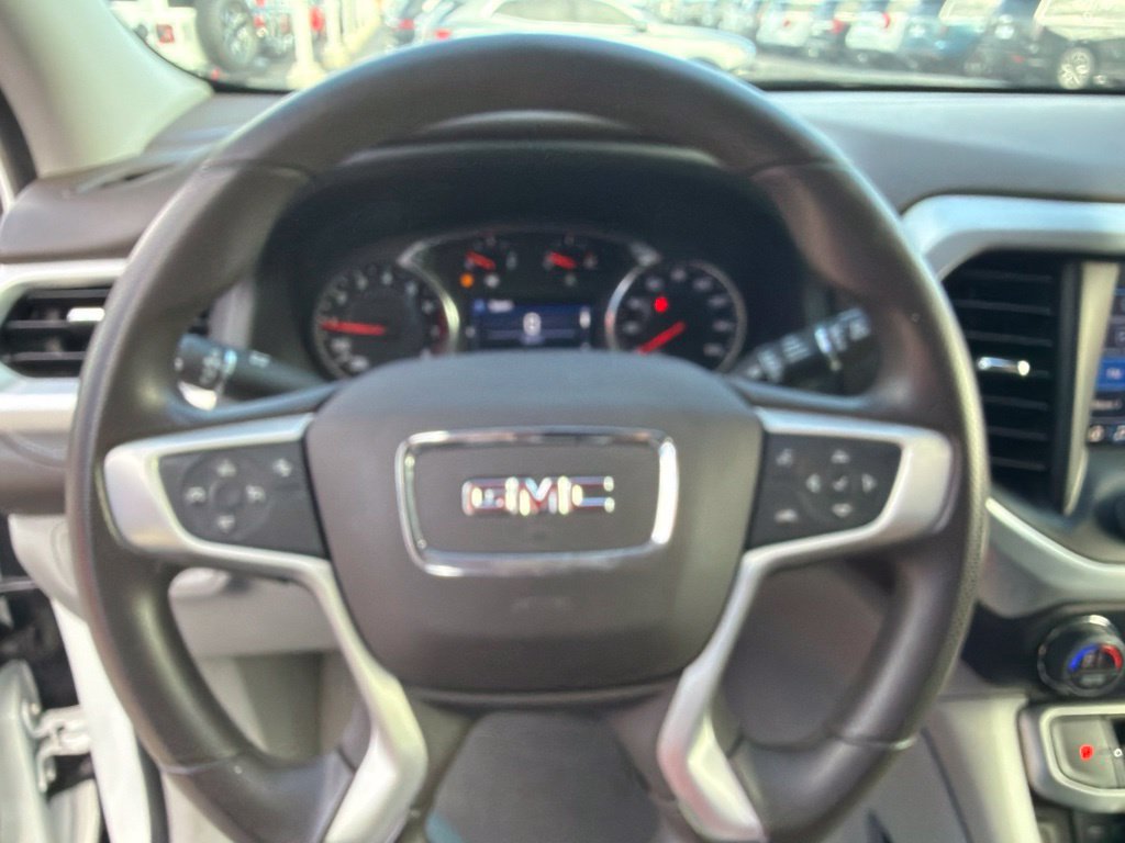 Used 2023 GMC Acadia SLE w/ Driver Convenience Package FWD image 26