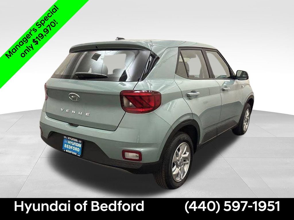 Certified 2026 Hyundai Venue SE FWD image 5