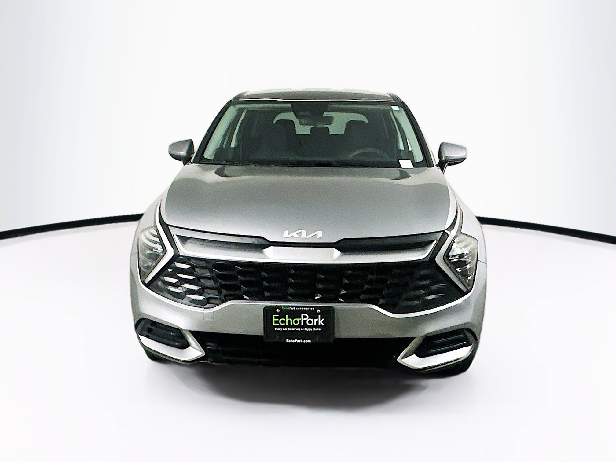 Used 2025 Kia Sportage LX image 2