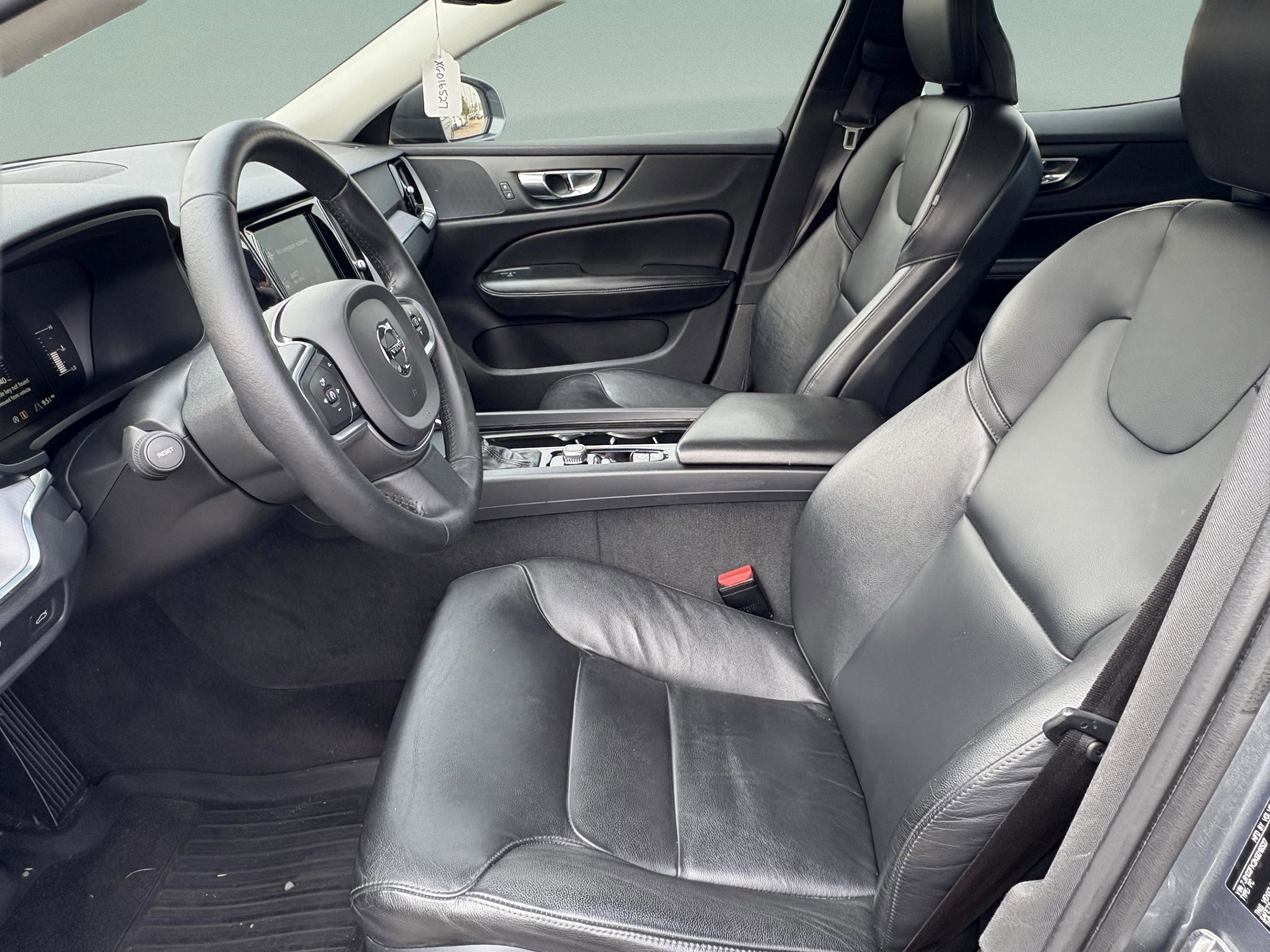 Used 2019 Volvo S60 T5 Momentum w/ Premium Package FWD image 14