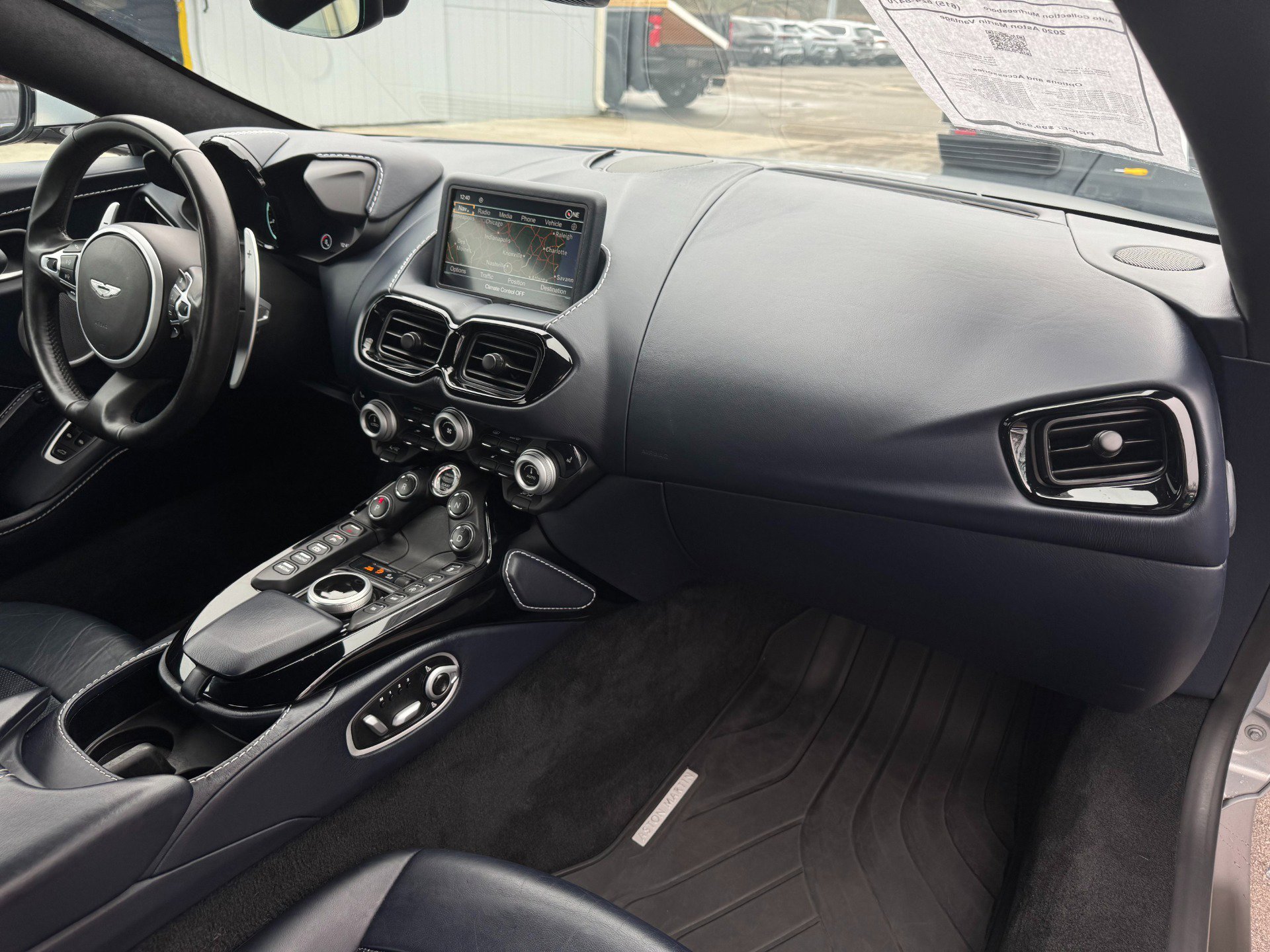 Used 2020 Aston Martin V8 Vantage Coupe image 23