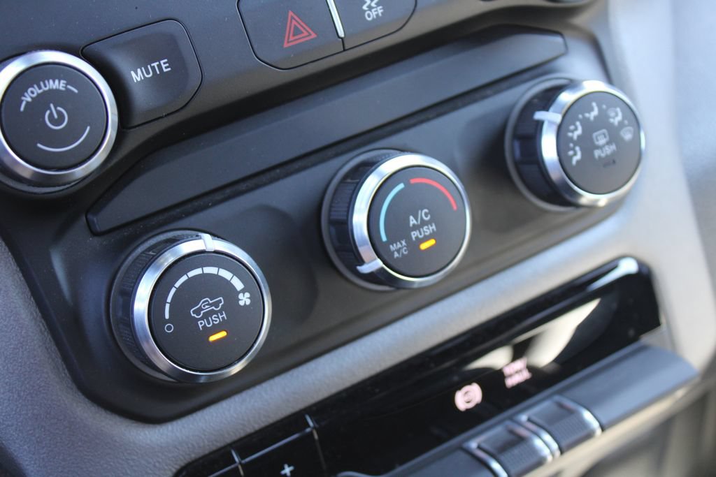 Used 2022 RAM 2500 Big Horn AWD/4WD image 21