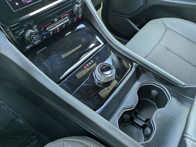 Used 2025 Jeep Grand Cherokee L Laredo AWD/4WD image 12