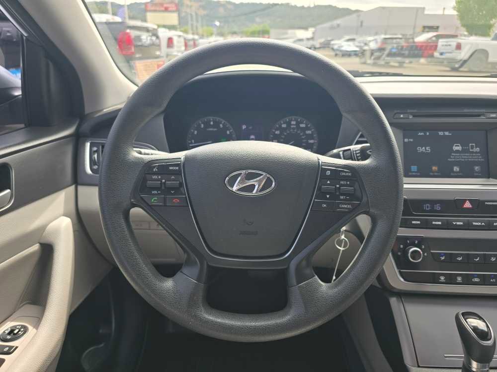 Used 2017 Hyundai Sonata Sport FWD image 11