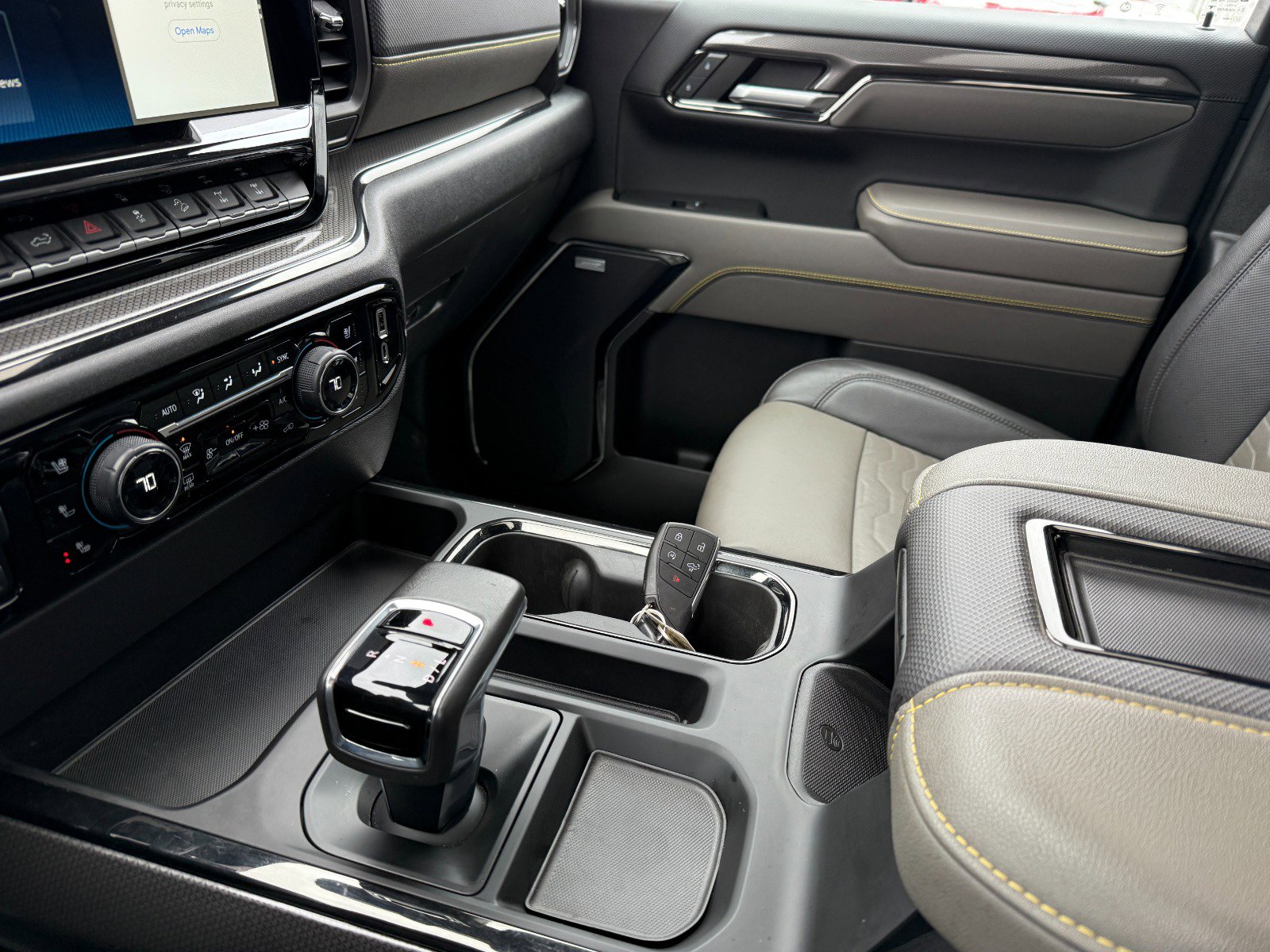 Used 2022 Chevrolet Silverado 1500 ZR2 w/ Technology Package image 35