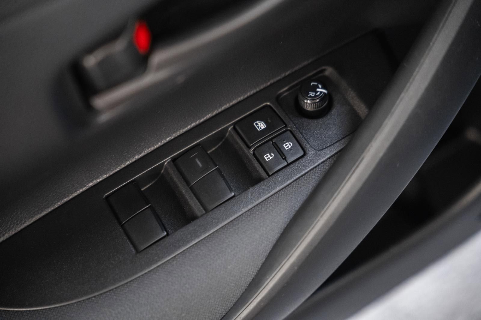 Used 2023 Toyota Corolla LE FWD image 39