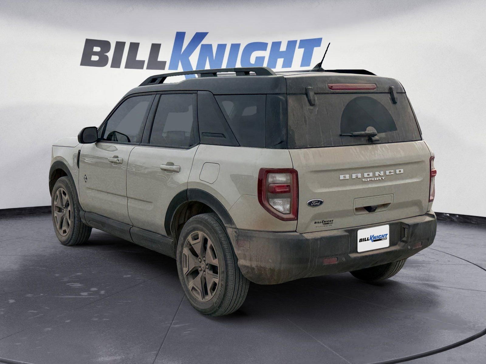 Used 2024 Ford Bronco Sport Outer Banks w/ Tech Package image 3