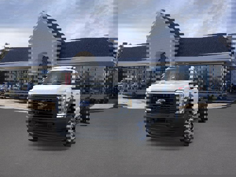 New 2026 Ford F550 4x4 Regular Cab Super Duty image 2