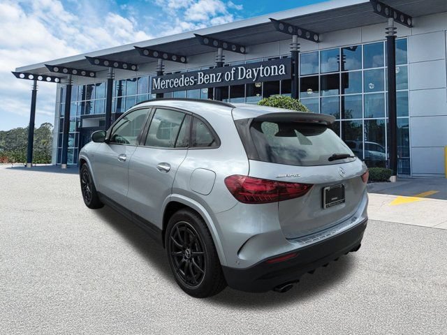 New 2026 Mercedes-Benz GLA 35 AMG 4MATIC image 6