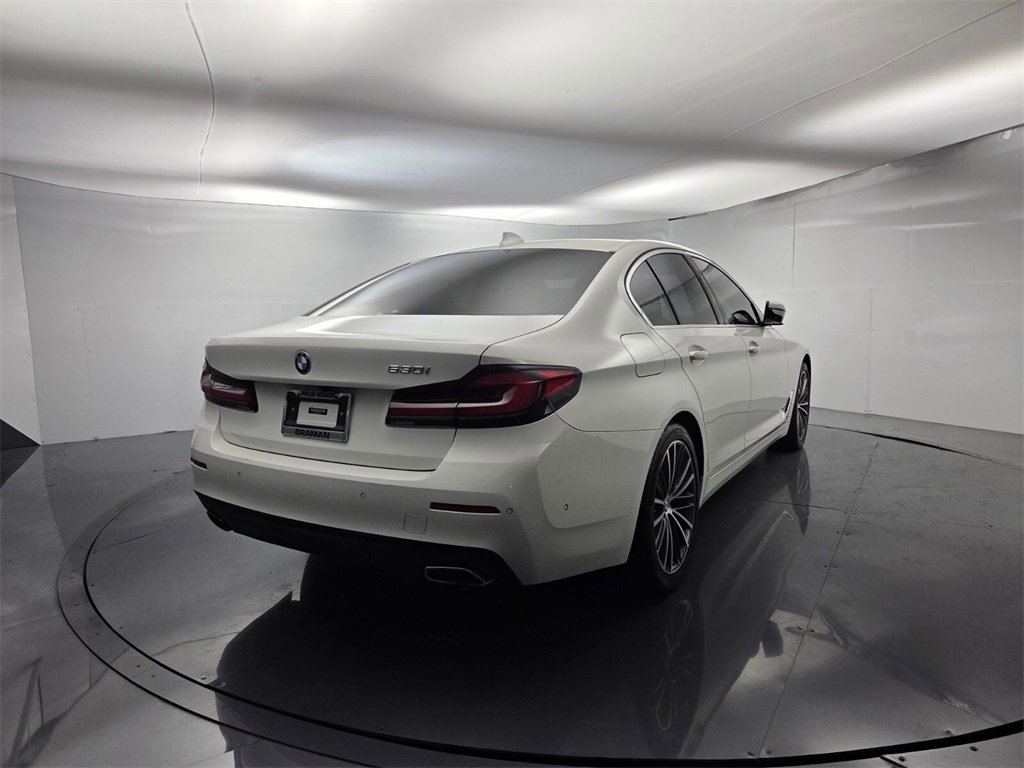 Used 2021 BMW 530i w/ Premium Package image 10