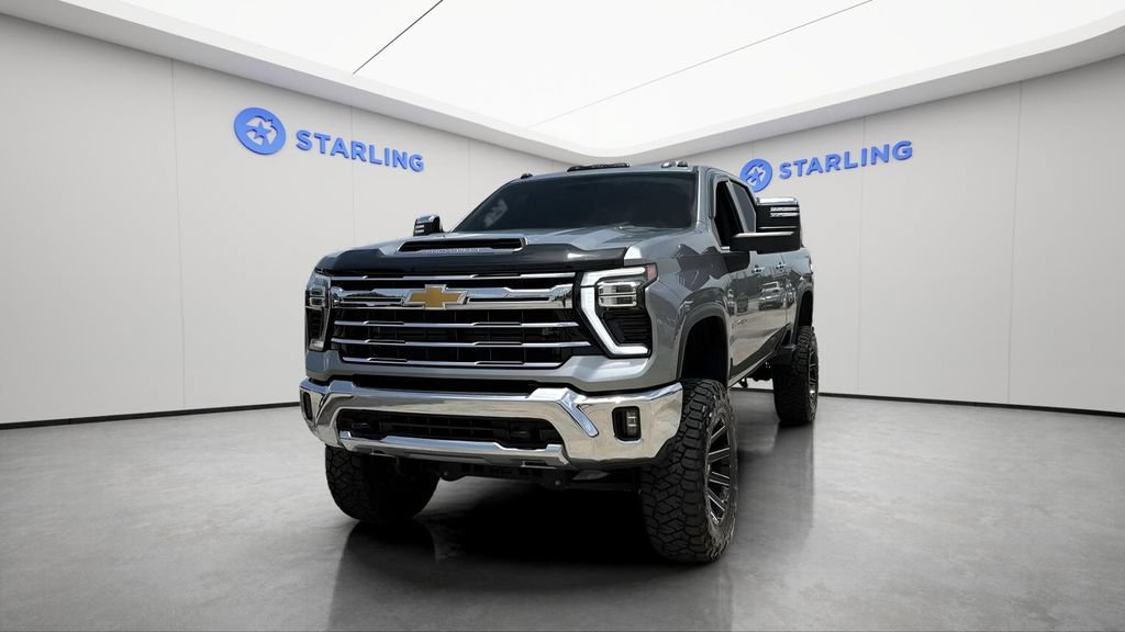 Used 2024 Chevrolet Silverado 2500 LTZ AWD/4WD image 16