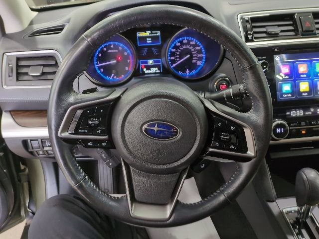 Used 2018 Subaru Outback 3.6R Touring image 4