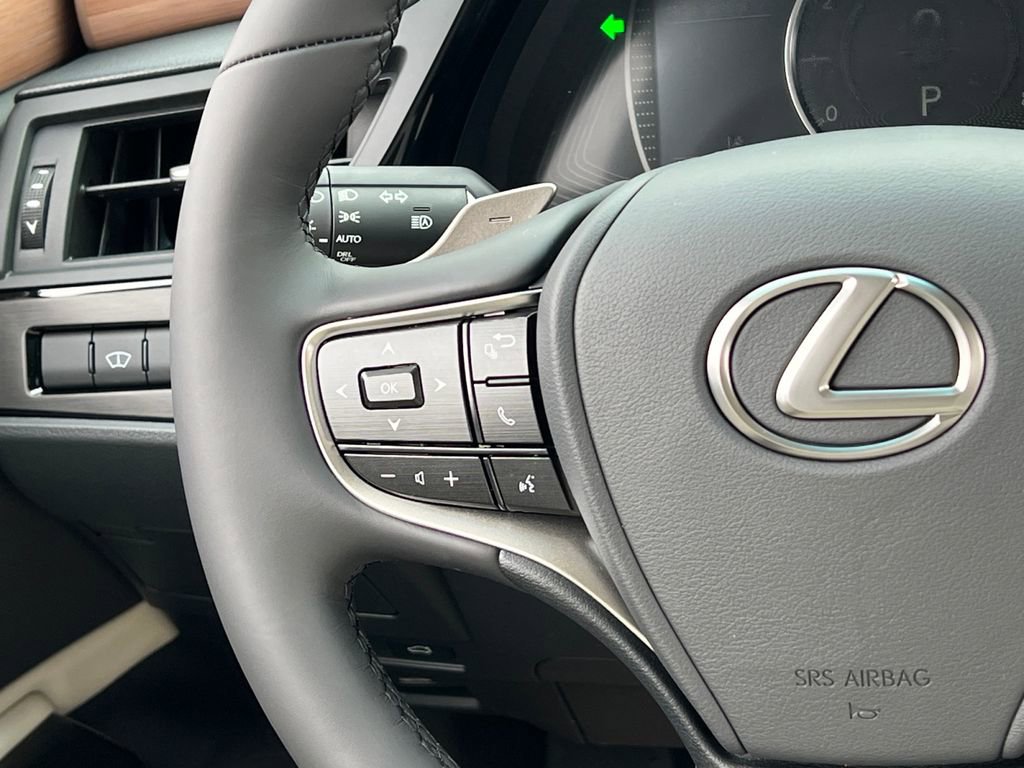 Certified 2025 Lexus ES 350 w/ Premium Package image 16
