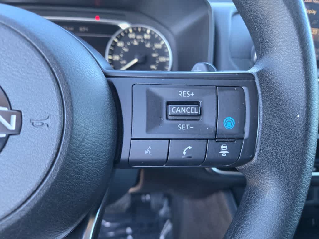 Used 2024 Nissan Rogue SV FWD image 20