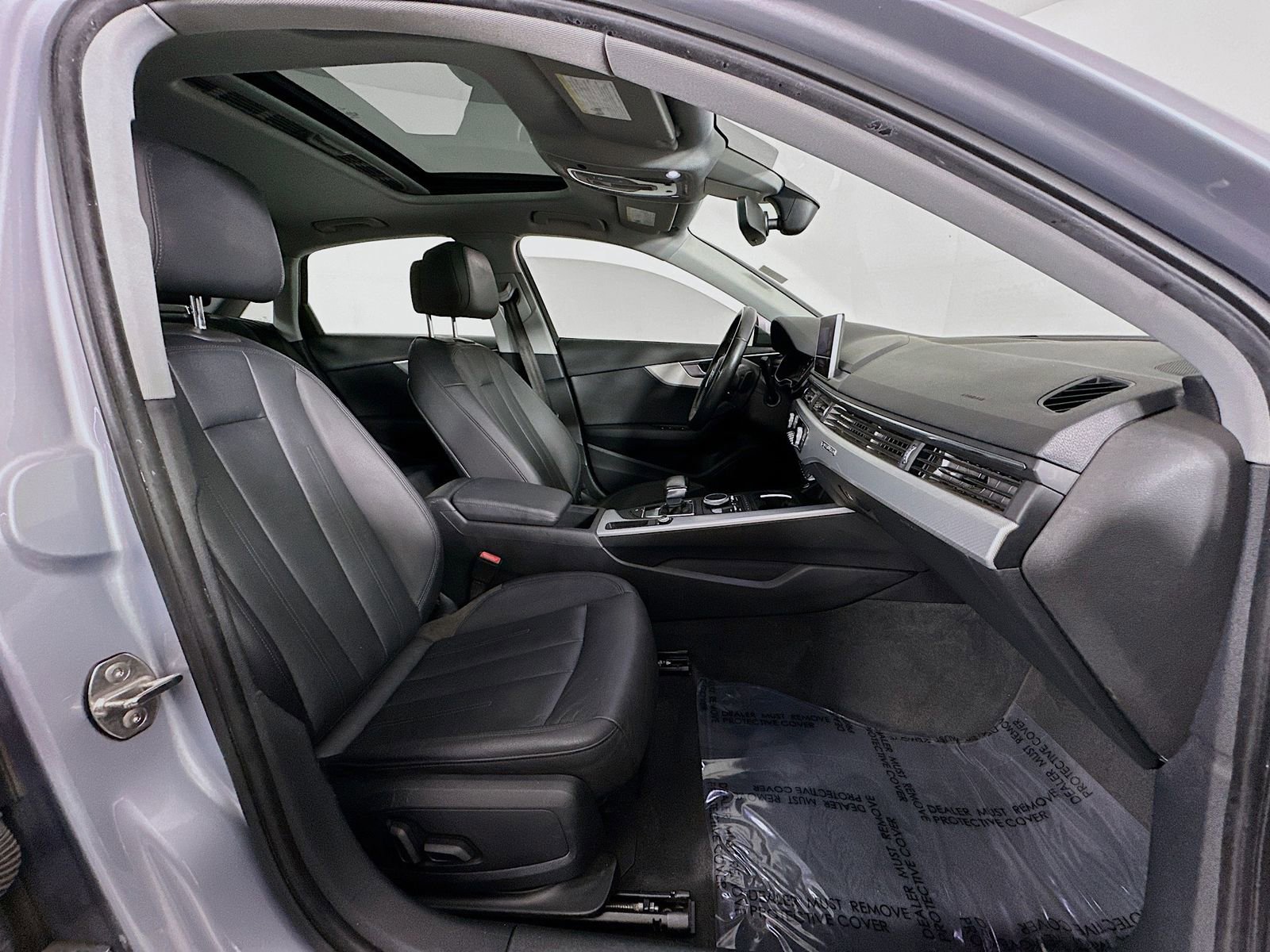 Used 2017 Audi A4 2.0T Premium image 31