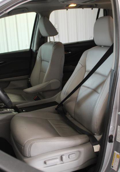 Used 2022 Honda Pilot Elite image 17