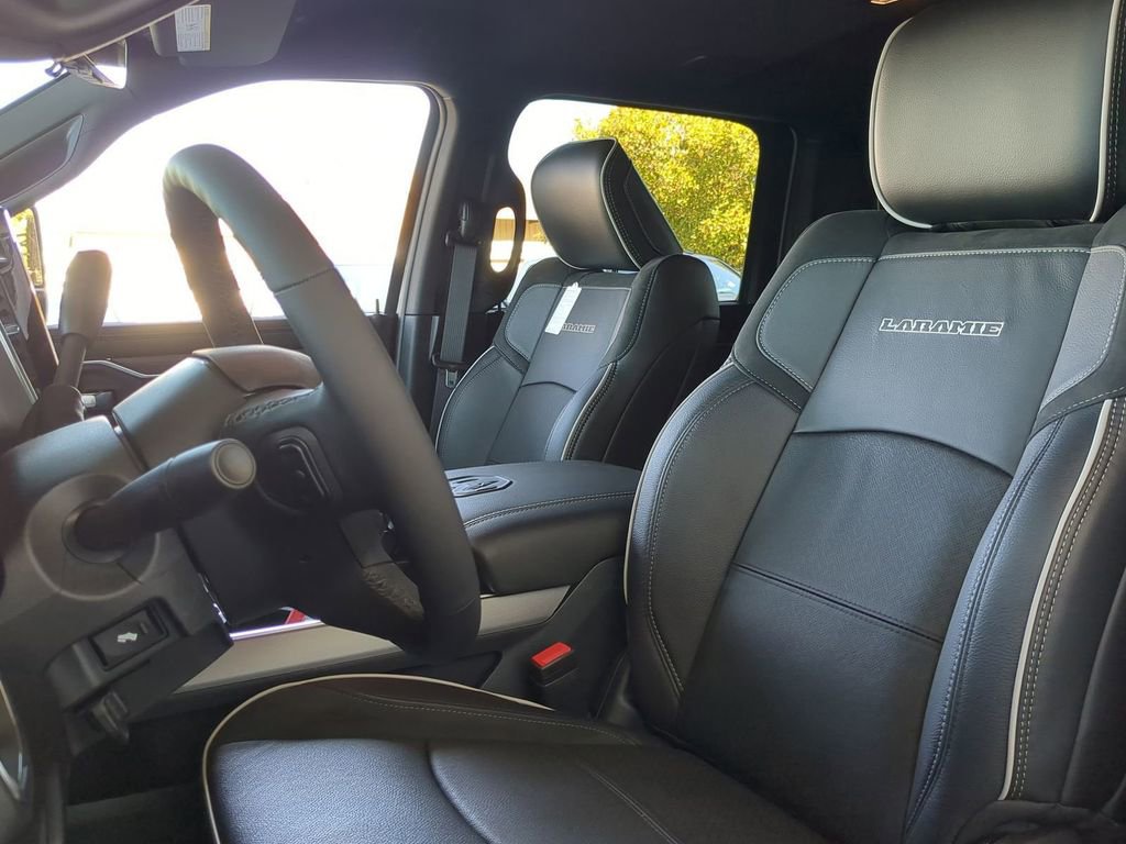 New 2026 RAM 3500 Laramie AWD/4WD image 6