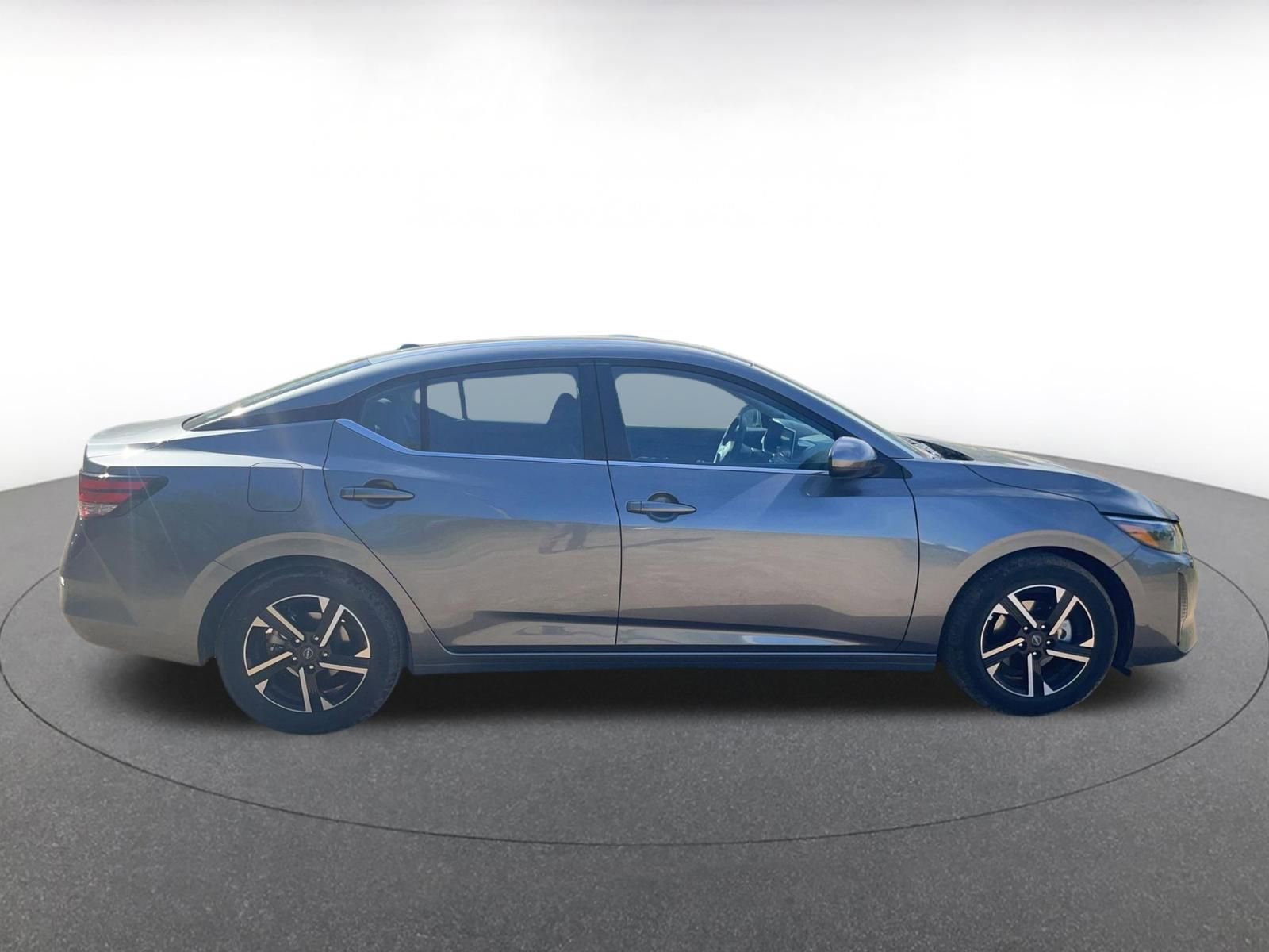 Used 2025 Nissan Sentra SV image 18