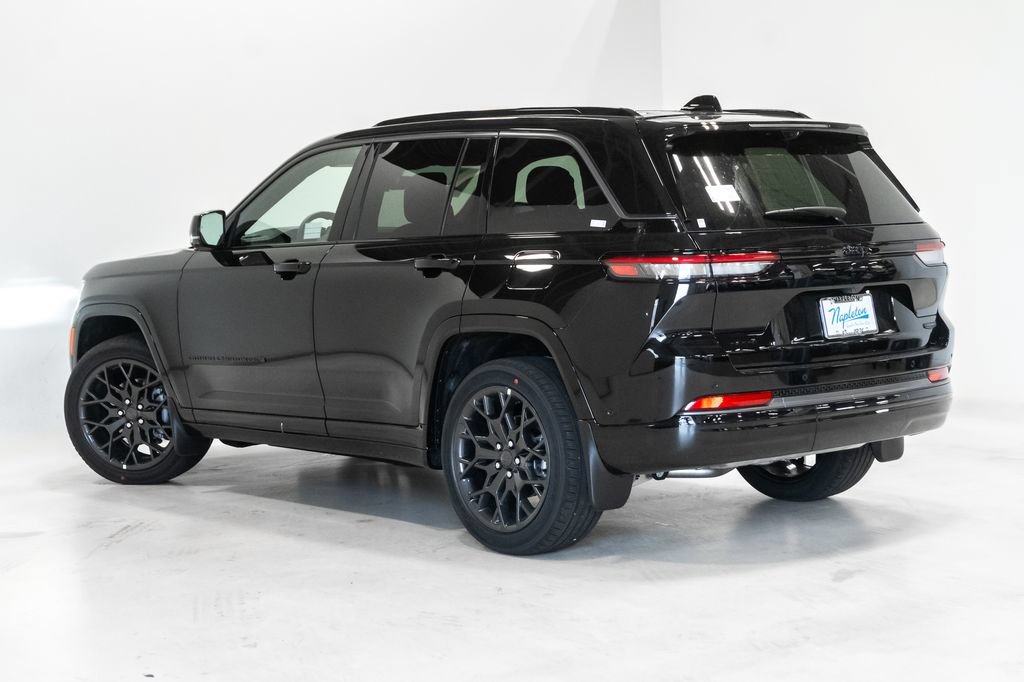 New 2026 Jeep Grand Cherokee Summit w/ Obsidian Package AWD/4WD image 30