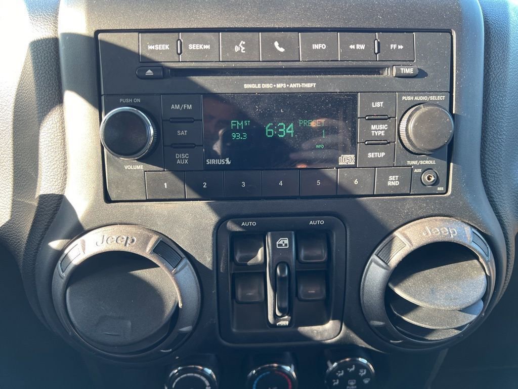 Used 2015 Jeep Wrangler Unlimited Sport w/ Quick Order Package 24S image 11