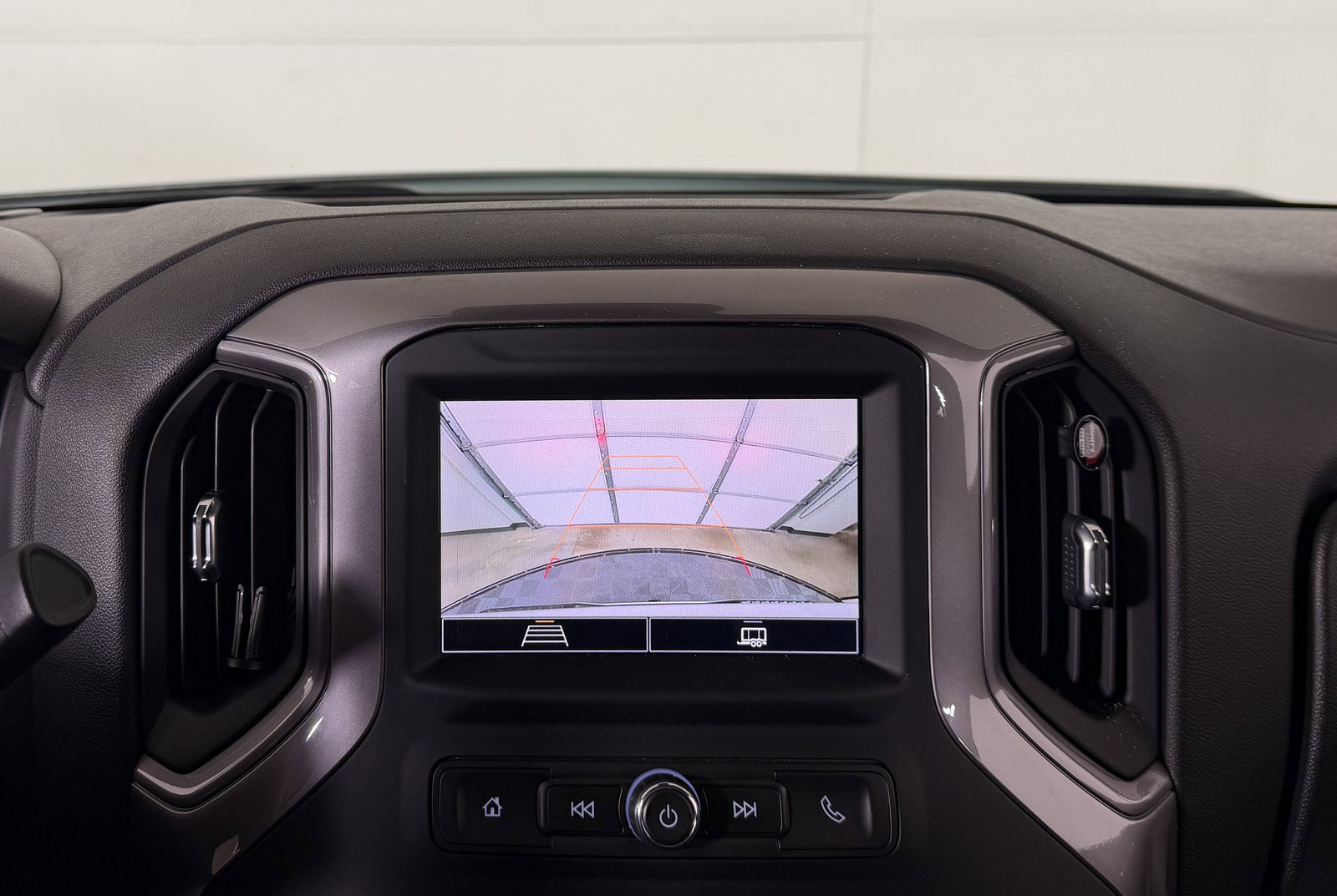 Used 2022 Chevrolet Silverado 1500 Custom image 12