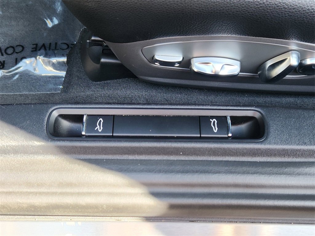 Used 2018 Porsche 911 Targa 4S image 32