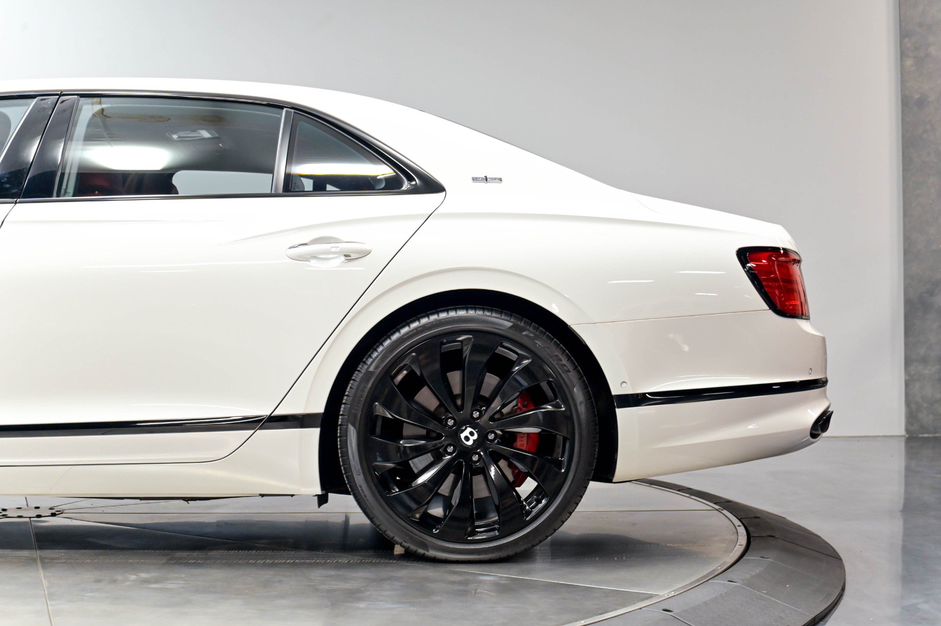 Used 2021 Bentley Flying Spur W12 w/ First Edition Specification AWD/4WD image 31