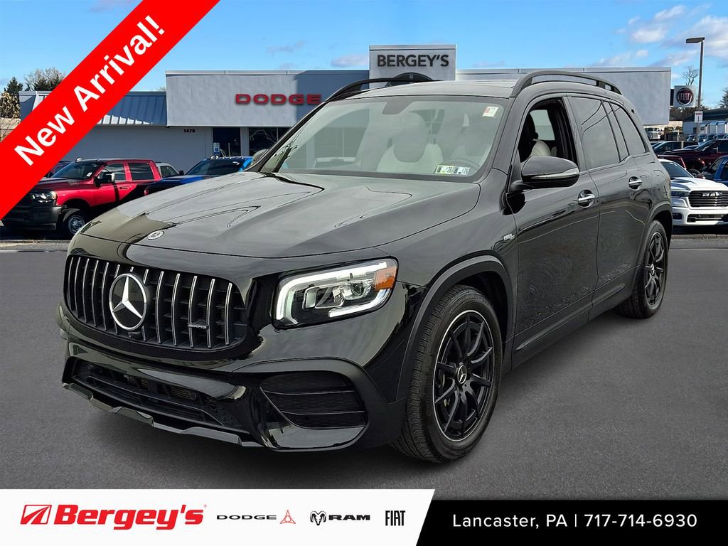 Used 2022 Mercedes-Benz GLB 35 AMG 4MATIC image 1