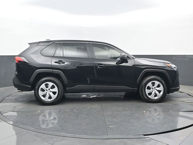 Used 2025 Toyota RAV4 LE image 2