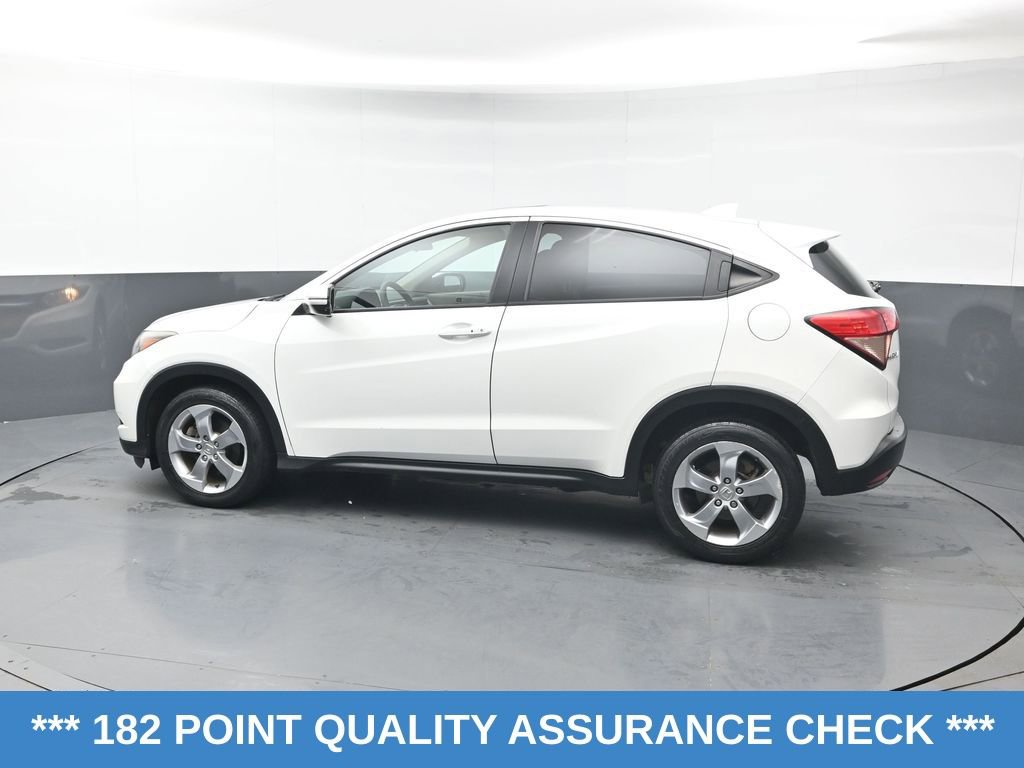 Used 2017 Honda HR-V EX image 4