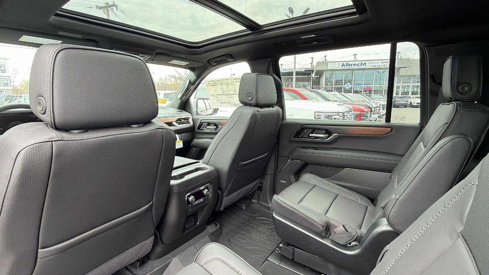 New 2026 GMC Yukon XL Denali AWD/4WD image 37